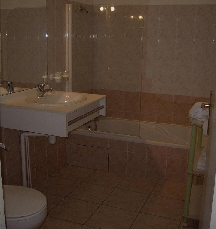 Le Sorbier Hotell Razac-sur-lʼIsle Eksteriør bilde